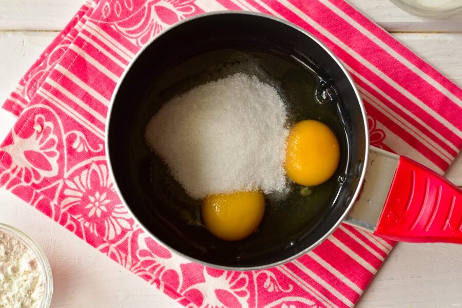 Заварной крем на воде с яйцами рецепт. Заварной крем на воде