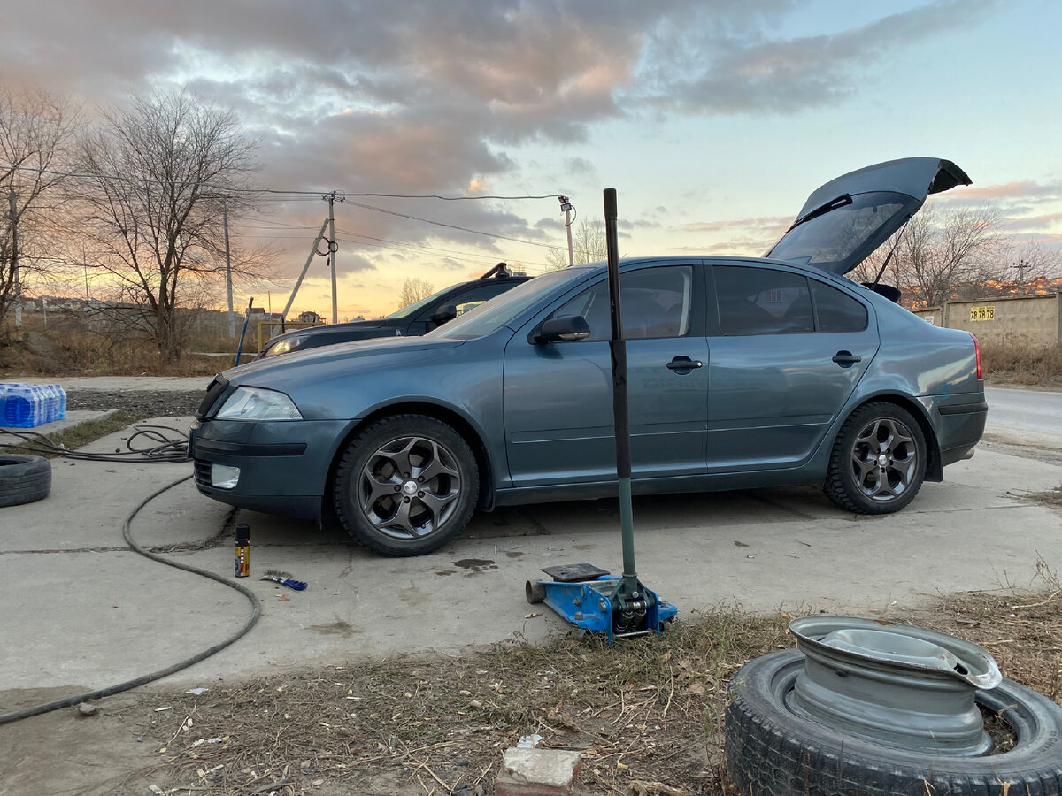 R16