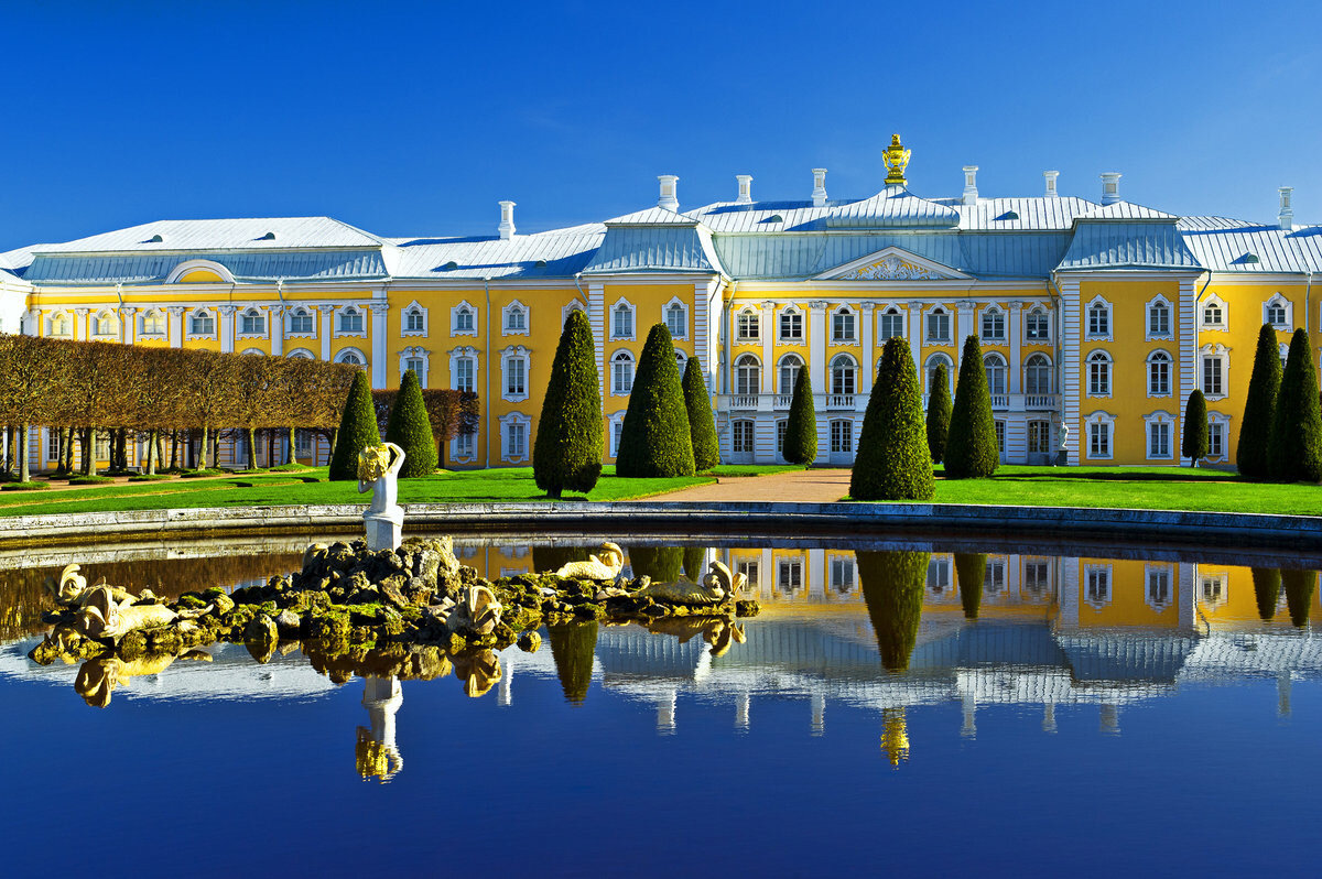 Исторический парк петербург. Петергоф (дворцово-парковый ансамбль). Парковый ансамбль Петергоф. Жворцовопарковый ансамбль Петергоф. Дворцовой парковыц ансамбль Петергофа.