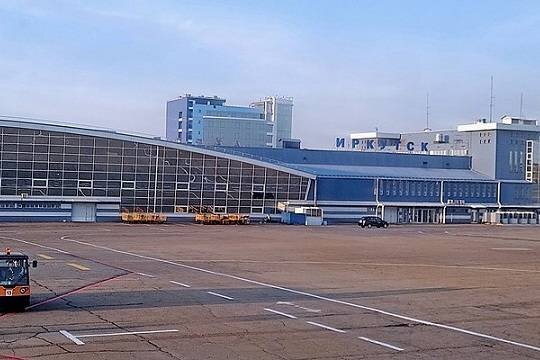    Российские туристы провели в иркутском аэропорту 17 часов