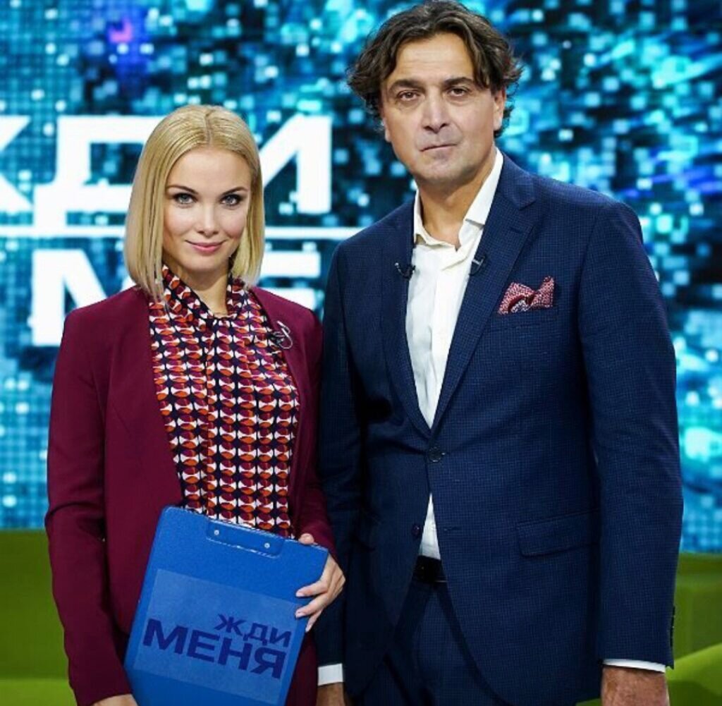    Татьяна Арнтгольц в течение пяти лет вела программу "Жди меня" вместе с Александром ЛазаревымСоцсети
