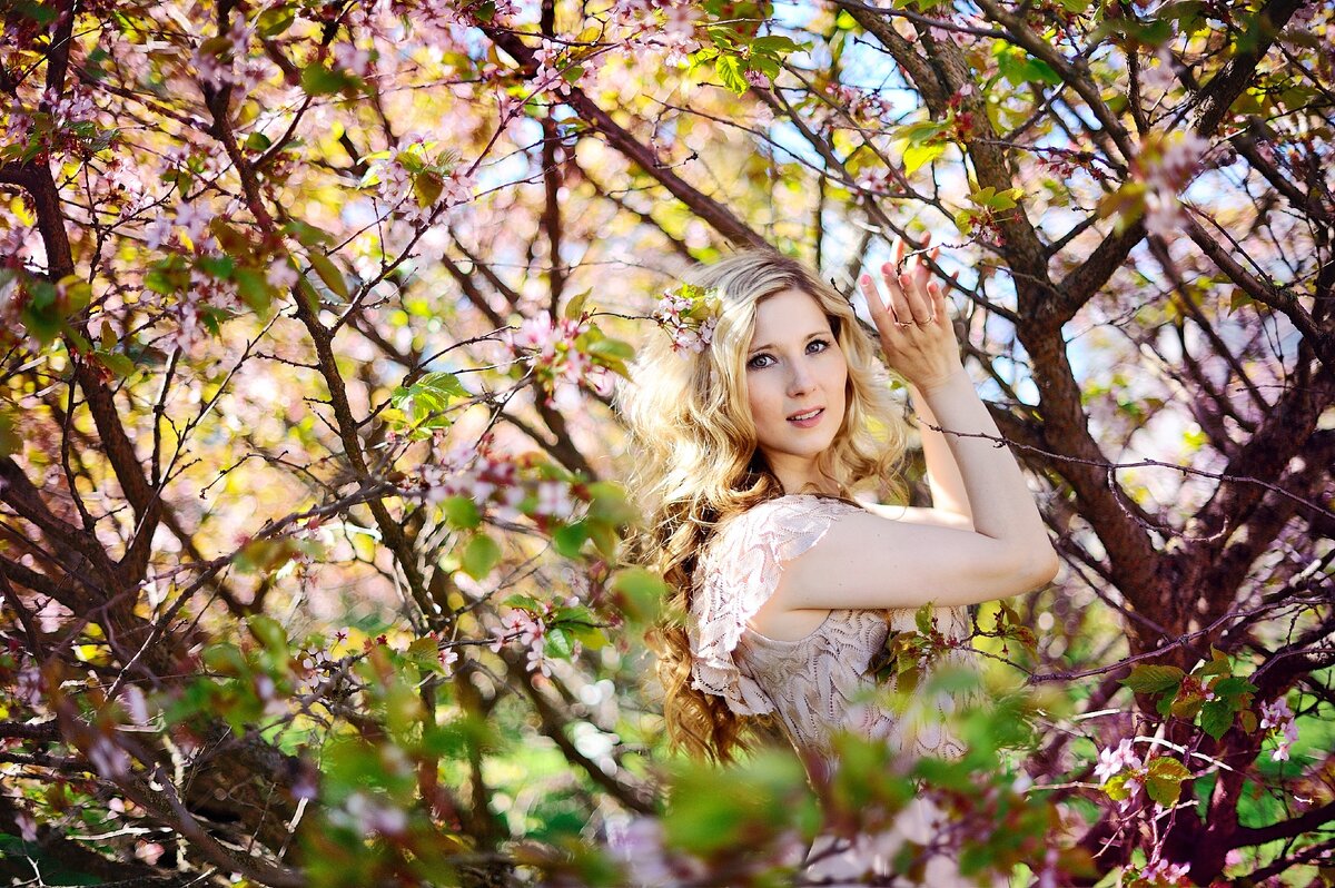 Женщины часто живут в своих фантазиях об идеальной жизни.