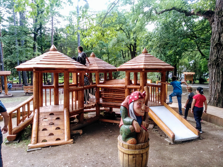 детская площадка лукоморье кисловодский парк. кисловодск детские площадки. парк победы кисловодск. санаторий солнечный кисловодск детский. санаторий центросоюз кисловодск.