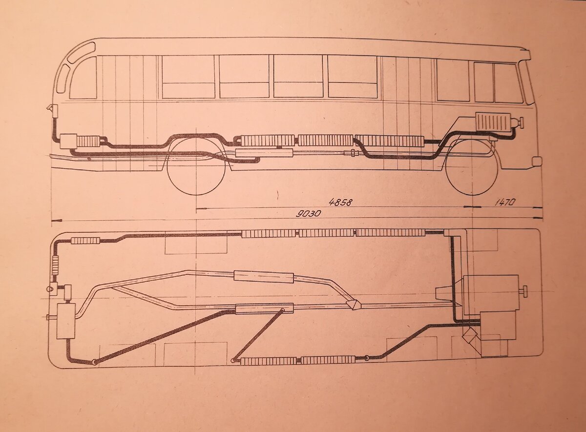 Собственный вес в снаряженном состоянии - 6832 кг. Емкость системы отопления - 35 л.  Изготовитель и распространитель конструкторской документации - НИИАТ.