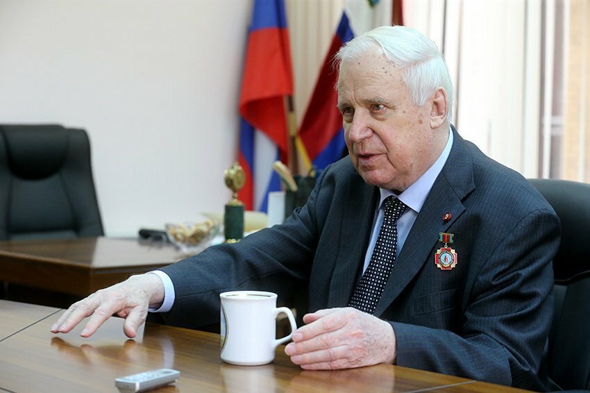 Сколько лет николаю рыжкову. Сколько лет николаю рыжкову. Рыжков председатель совета министров ссср. Сколько лет николаю рыжкову. Рыжков премьер-министр ссср.