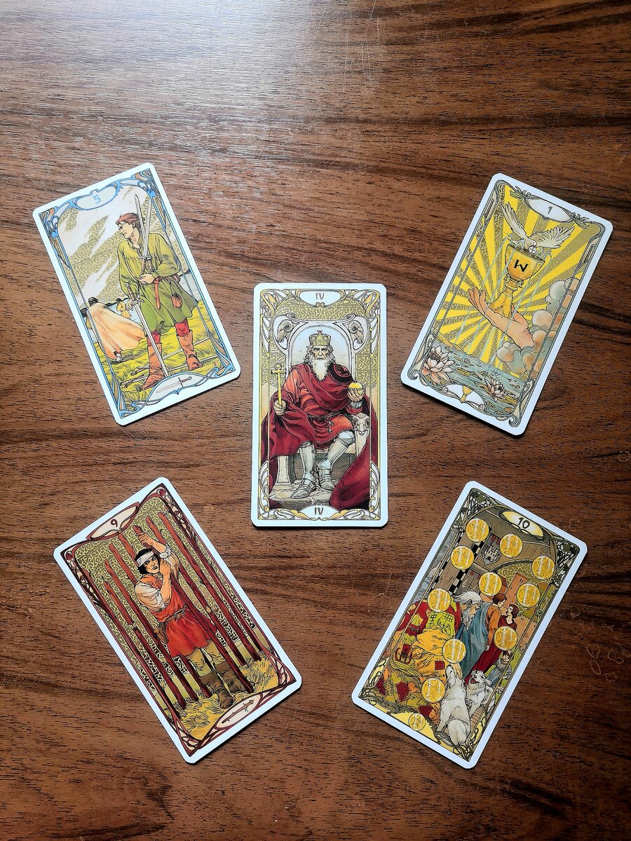 Фото автора, golden art nouveau tarot