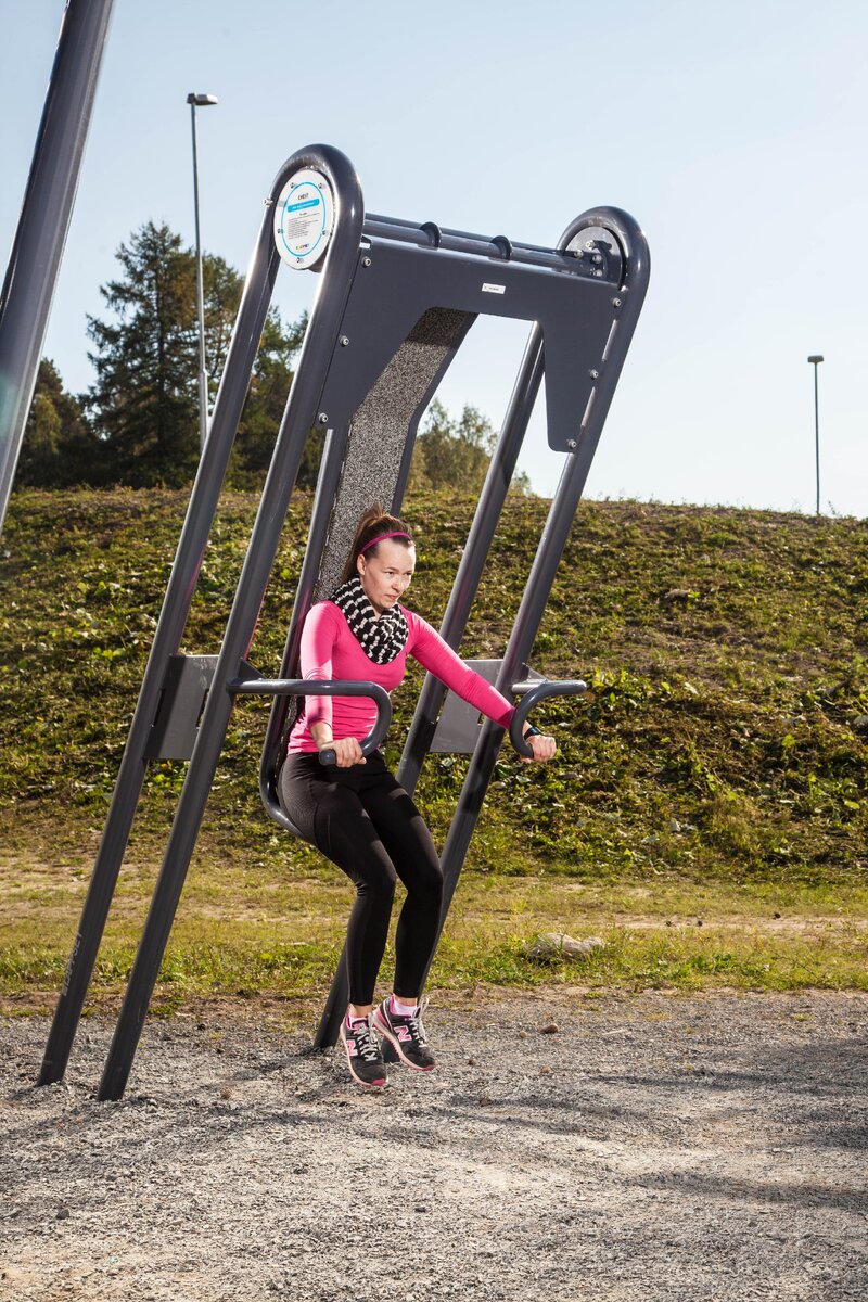 Пример спортивных площадок для загородных домов и СНТ от Lappset