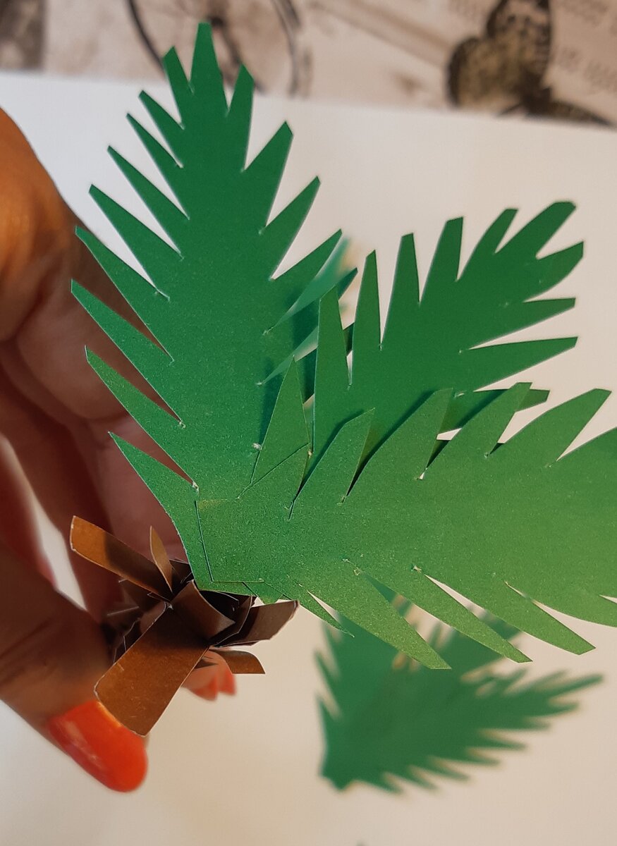 Пальмы из картона и бумаги: схемы с шаблонами для вырезания