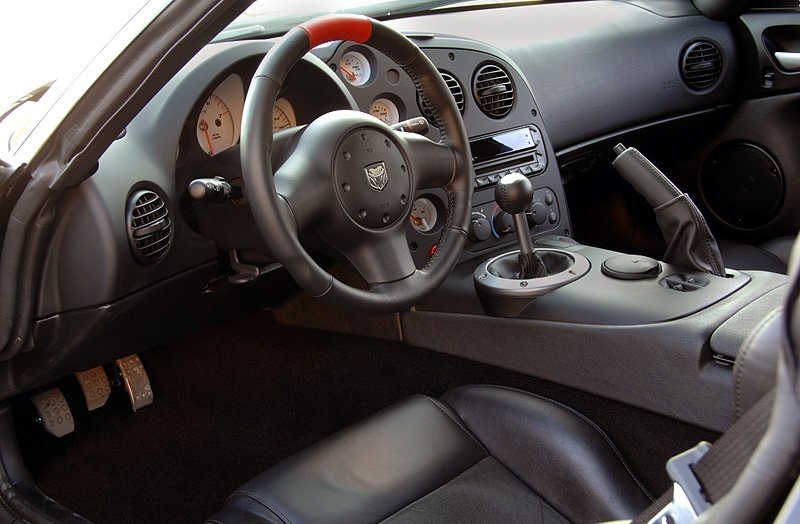 Салон DODGE VIPER SRT10