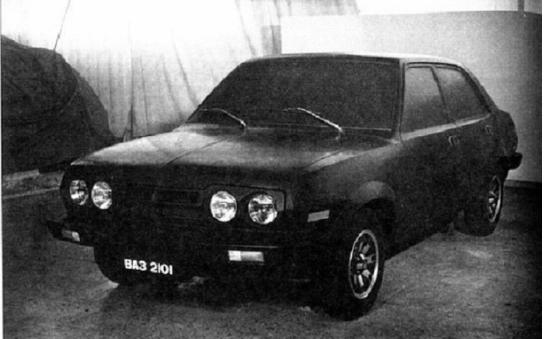 Кажется почти невероятным, но первые попытки выскочить за рамки, предложенные итальянцами из Fiat и заданные производством ВАЗ-2101, были сделаны в первой половине 70-х годов. В 1975 году дизайнер Владислав Пашко создаёт дизайн-проект автомобиля ВАЗ-2101-80, где 80 — это год, когда модель предположительно должна пойти в серию. Тогда в СССР именно с цифрой «1980» связывались большие надежды простого народа — в этом году в стране должен был наступить коммунизм.