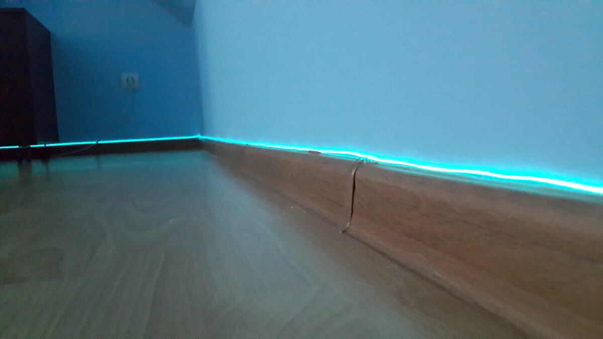 Как сделать подсветку пола. Как сделать подсветку пола. Светодиодная лента для пола. Как сделать подсветку пола. Ночная подсветка коридора.