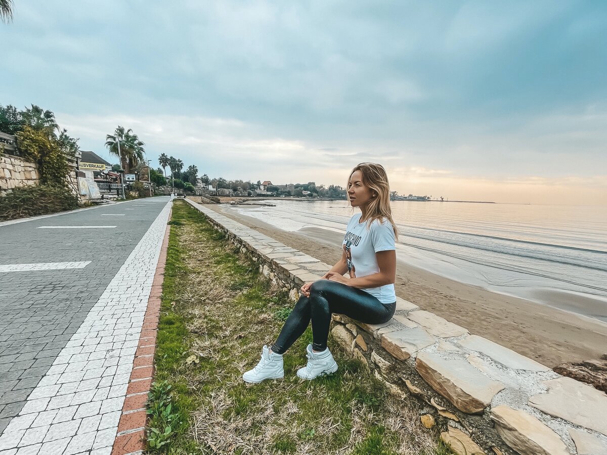 Пустынная набережная