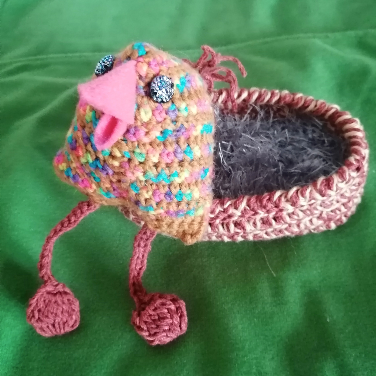 Весенняя птичка в гнездышке. Фото автора. 