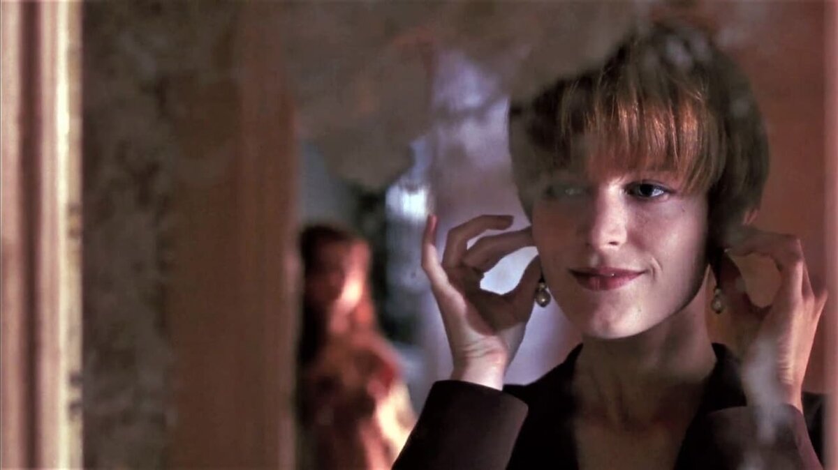 Кадр из фильма "Одинокая белая женщина" (1992)