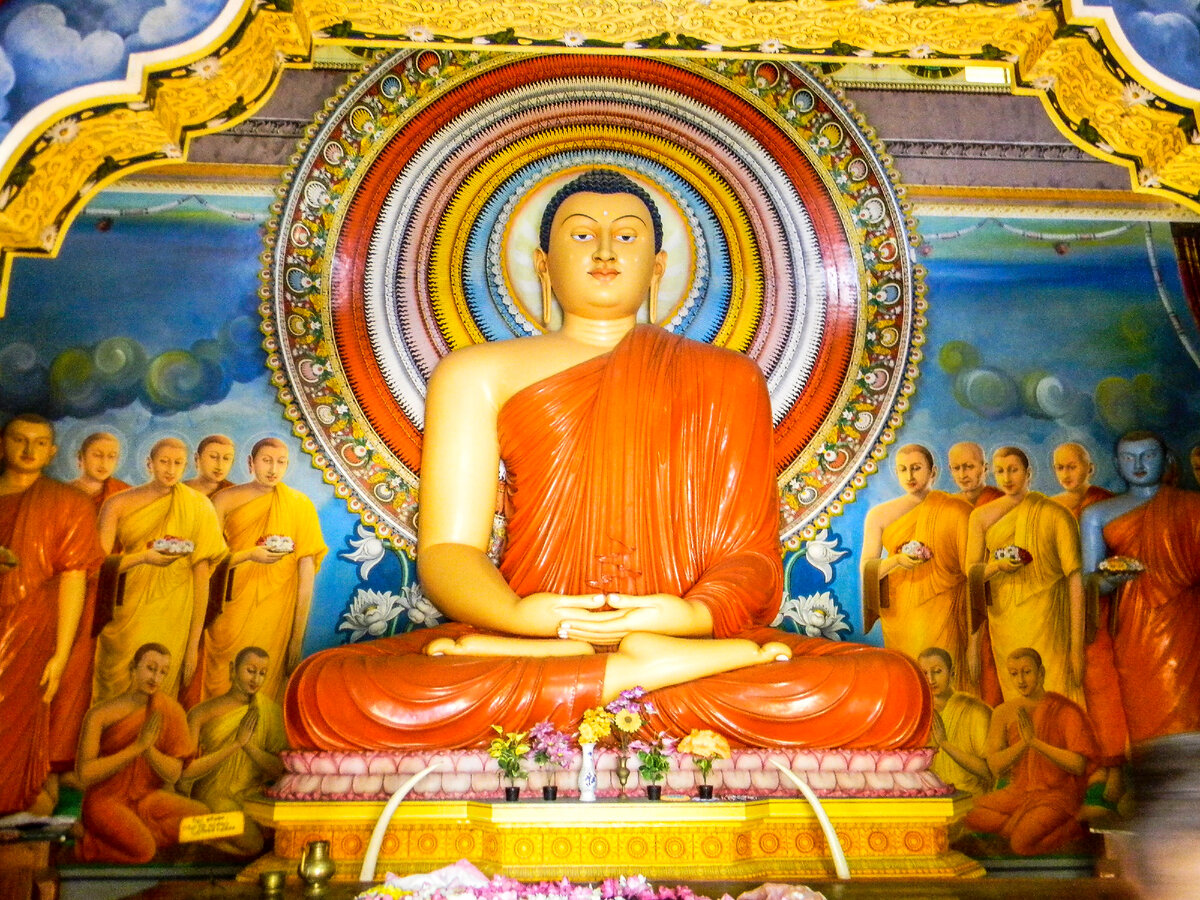 Будда Шакьямуни Шри Ланка