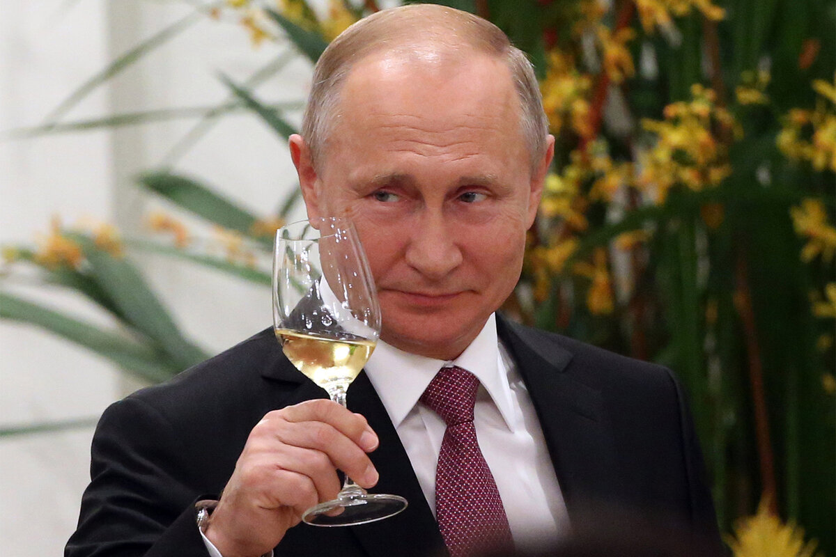 Путин вовремя занялся шампанским | Антон Владимиров | Дзен