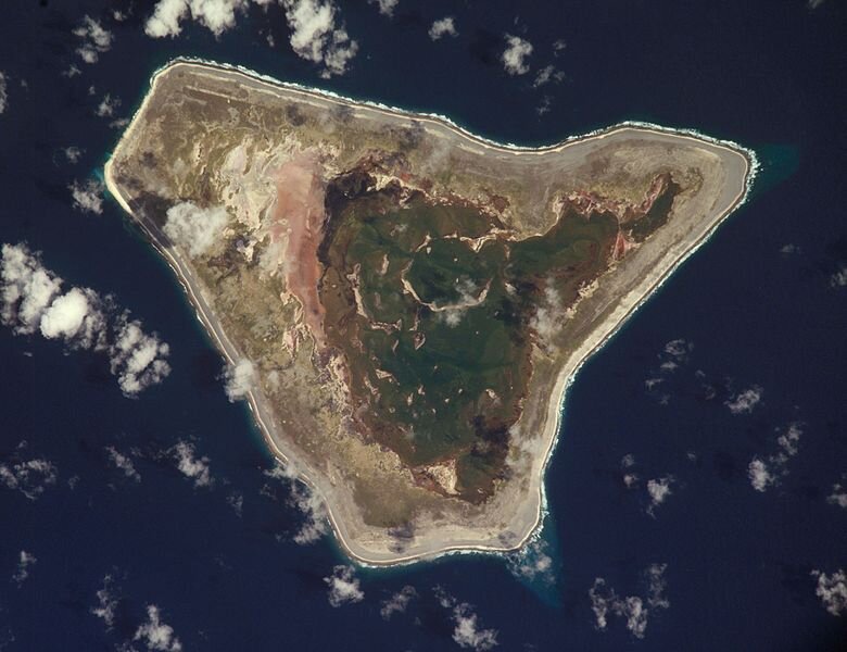 Остров Молден. Автор фото: NASA Johnson Space Center
Источник: https://commons.wikimedia.org/wiki/File:NASA-MaldenIsland.jpg
Общественное достояние.