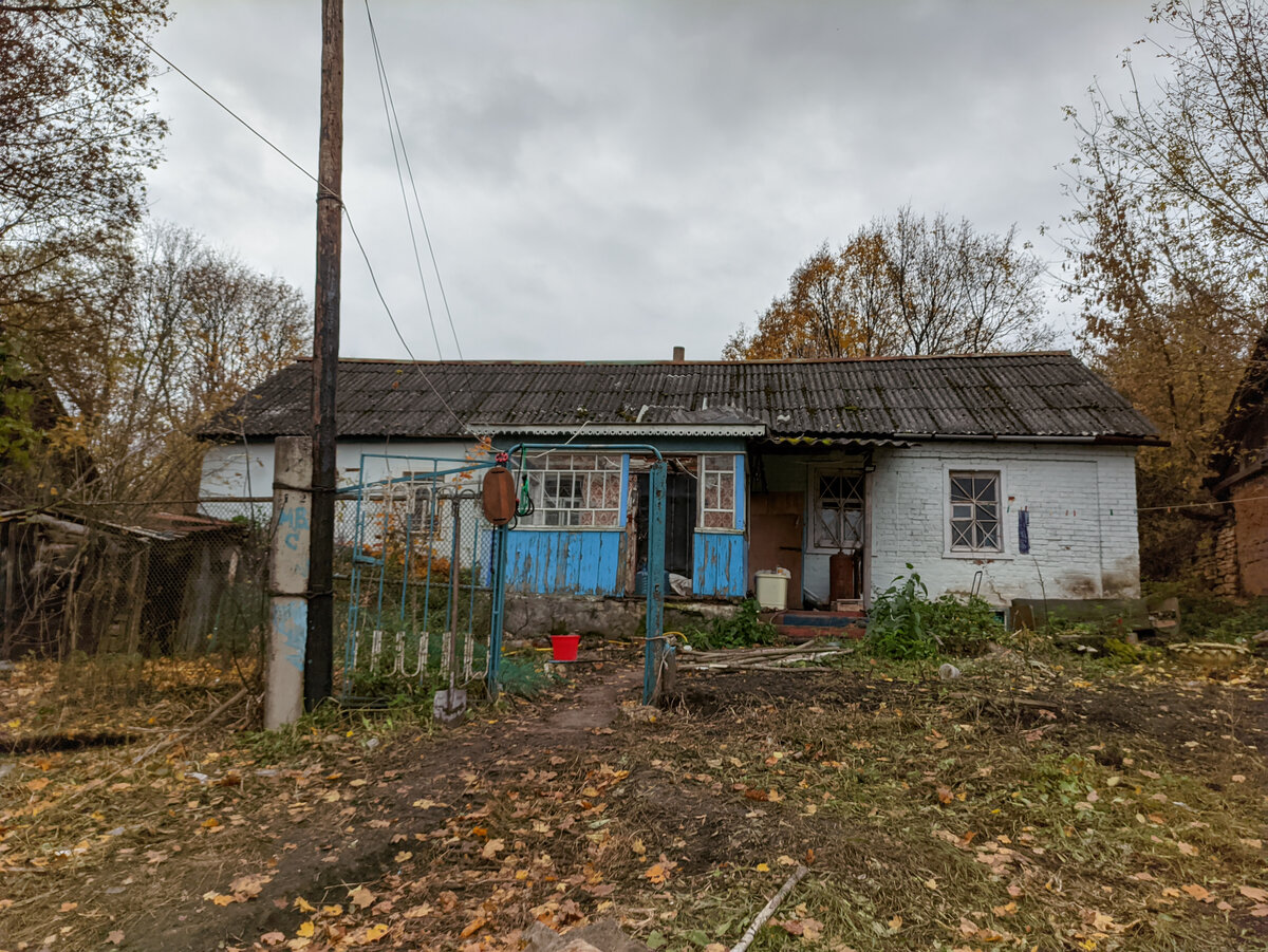 Многодетная семья, которая жила одна в глухой деревне купила дом в соседнем  селе | МИР ПРОШЛОГО | Дзен