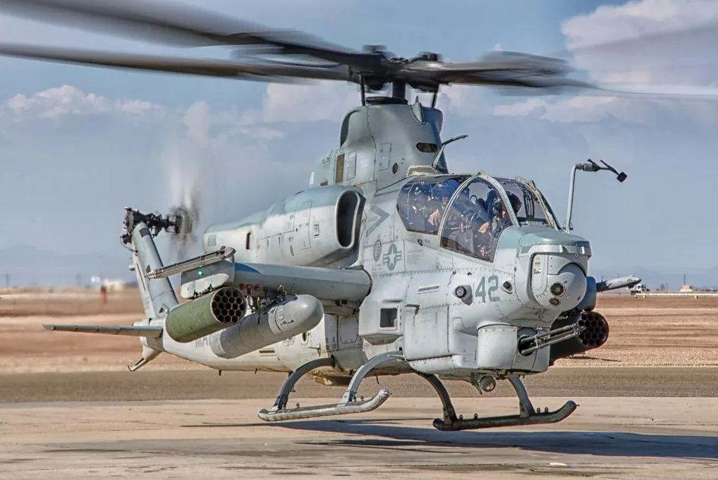 Вертолет ah-1f. Bell ah-1 cobra. Вертолет ah-1j. Вертолет bell "ah-1 cobra". Вертолет ah-1f.