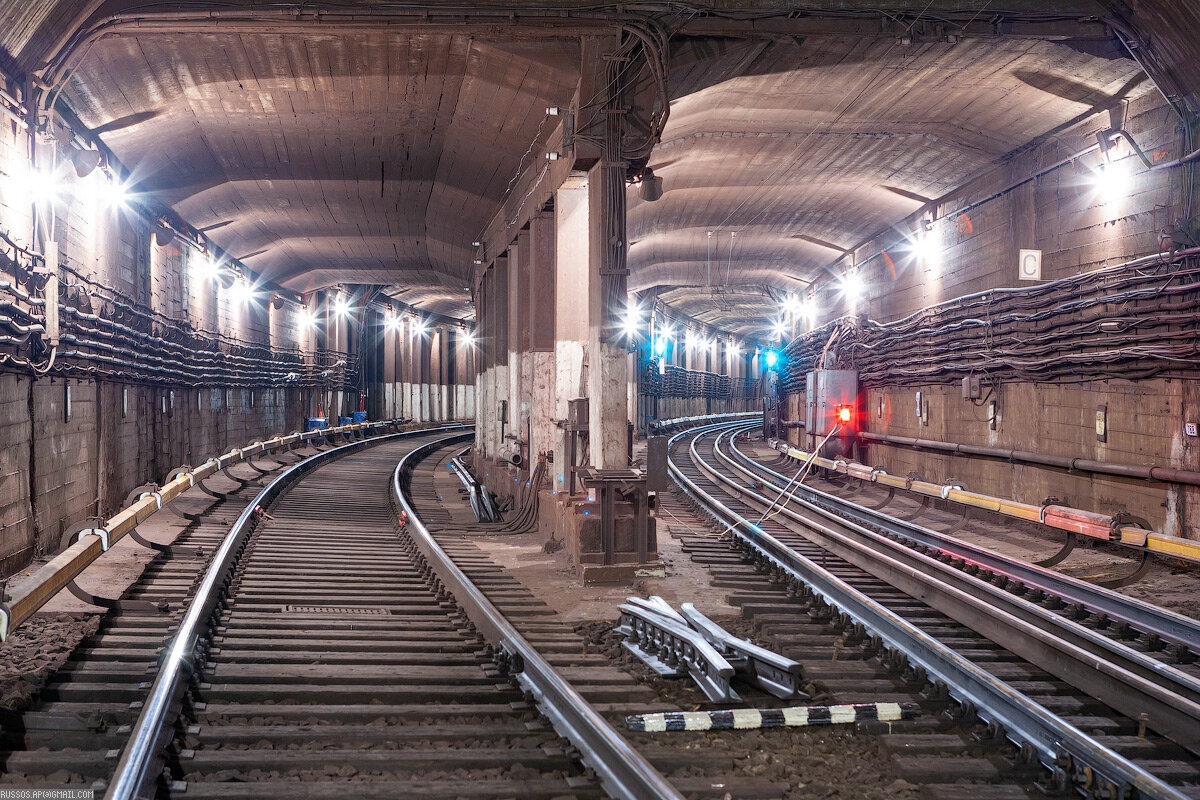 Ст м мм. Партизанская (станция метро, Москва). Станция метро Партизанская. Партизанская станция метрополитен Московский метрополитен. Метро метро Партизанская.