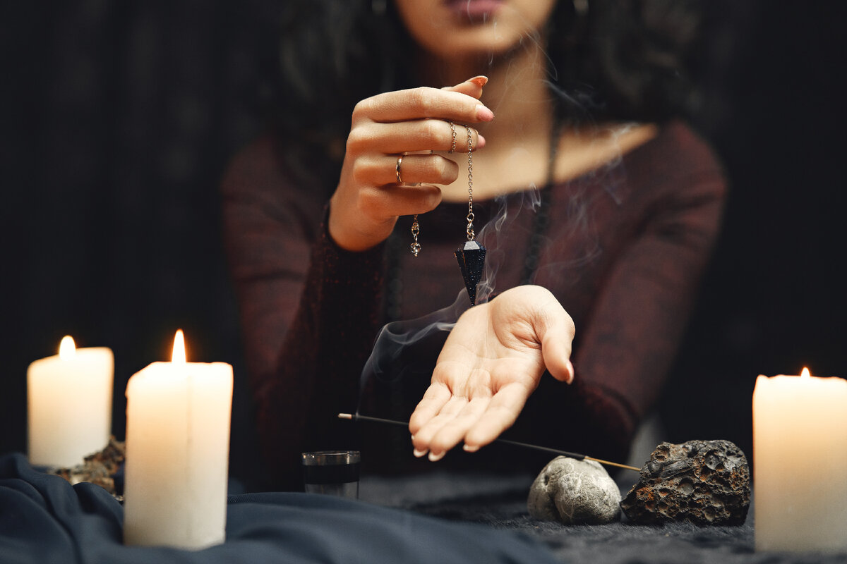 Моя присушка  на одноклассника не подействовала.  Фото: <a href='https://ru.freepik.com/photos/woman'>Woman фото создан(а) prostooleh - ru.freepik.com</a>