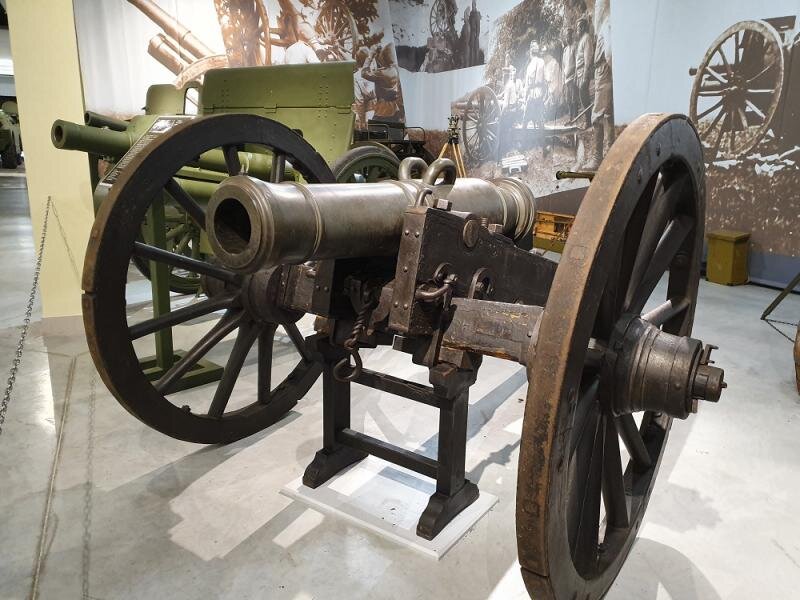 ¼-пудовый единорог