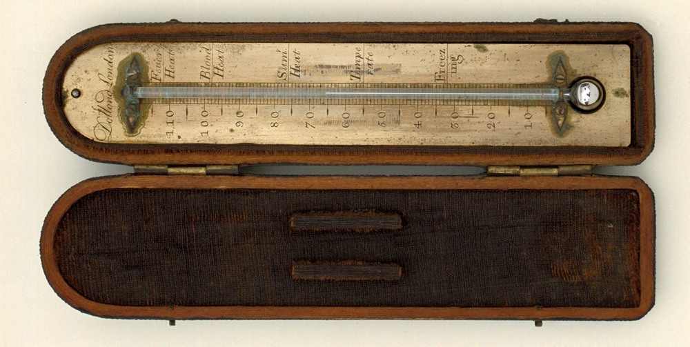 Предок современного градусника. Ртутный термометр 18 века фаренгейт. Термометр Фаренгейта 1714. Ртутный термометр 18 век. Ртутный термометр 17 века.
