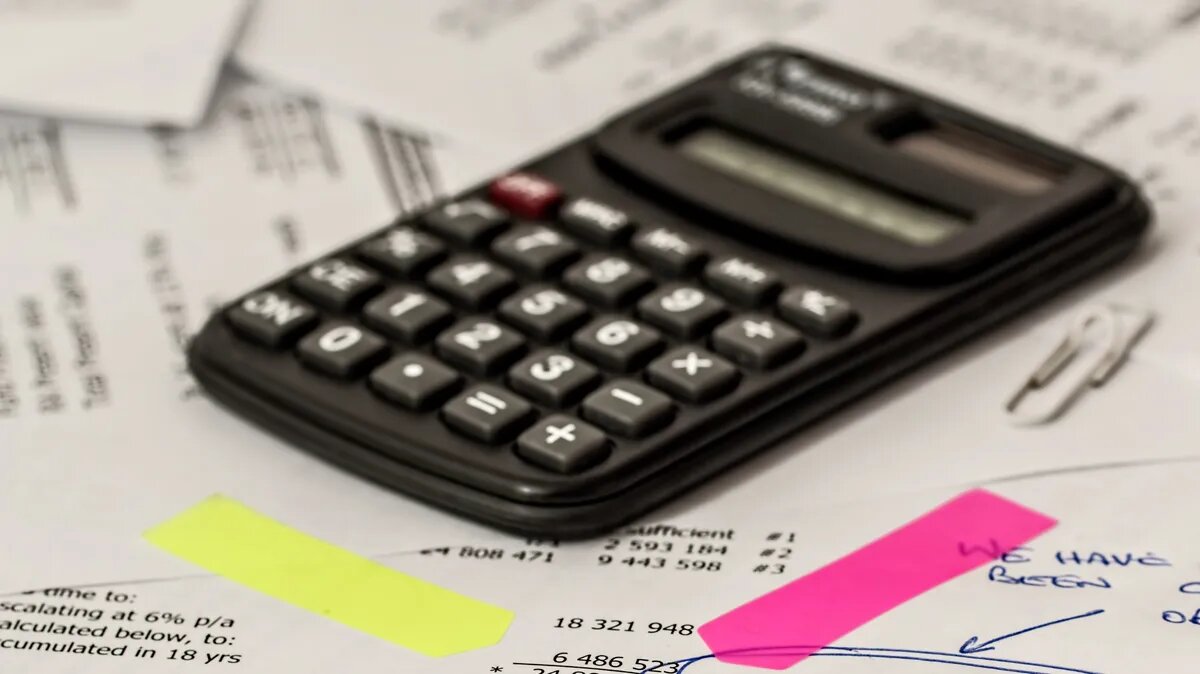 В ноябре отмечается несколько праздников, посвященных бухгалтерам. Фото: Pxfuel.com