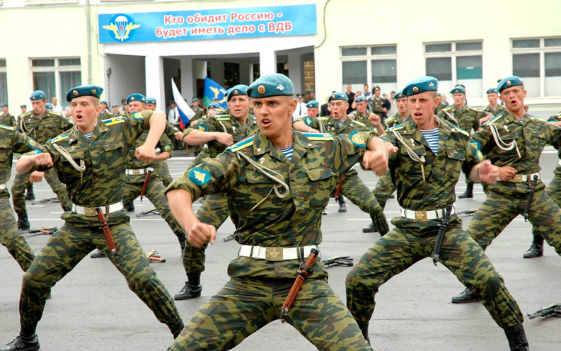 Десантники в бою картинки