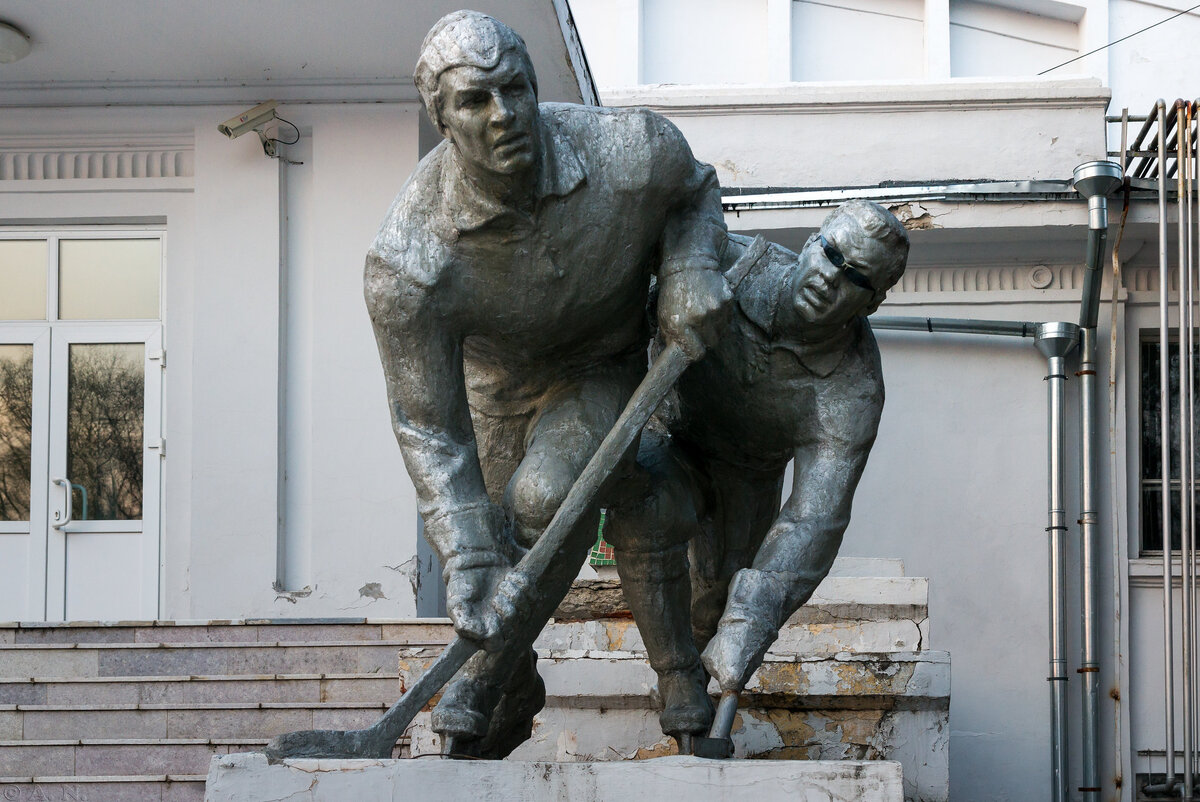  Amir Nurgaliyev
