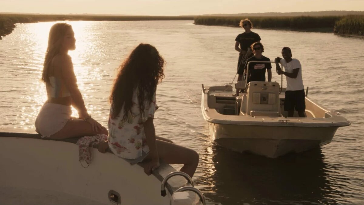 Кадр из сериала «Внешние отмели» / Источник Яндекс.Картинки