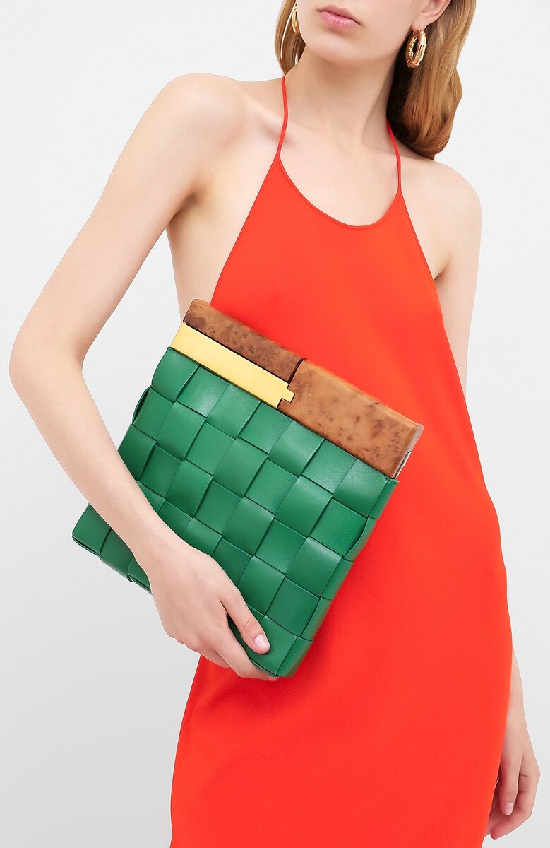 Сумка без ручек BOTTEGA VENETA BV Snap 212 000 ₽