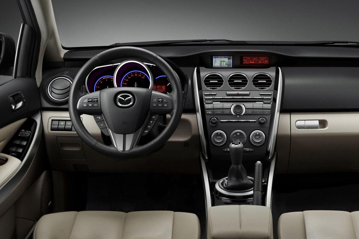 Салон Mazda CX-7