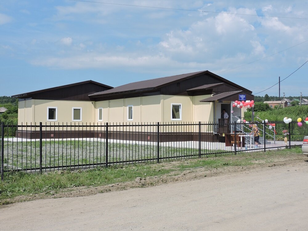 В июле 2018 года ФАП с квартирой для фельдшера открыли в селе Мосты 
