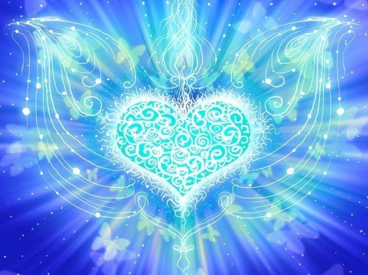 Есть у меня желание одно
Может глупым тебе покажется оно
Но очень сильно хочу
Чтобы в сердце твоем
Каждый миг жила Любовь 
Ведь любовь это счастье и радость
Это для нас Божественная Благость
Любовь окрыляет и вдохновляет
Она нас на путь духовный направляет
Она нам сил дает, нас оберегает
Любовь это все что нам надо 
Она везде, она рядом, внутри и снаружи 
В эту секунду, она здесь и сейчас 
Ты просто ее почувствуй...
