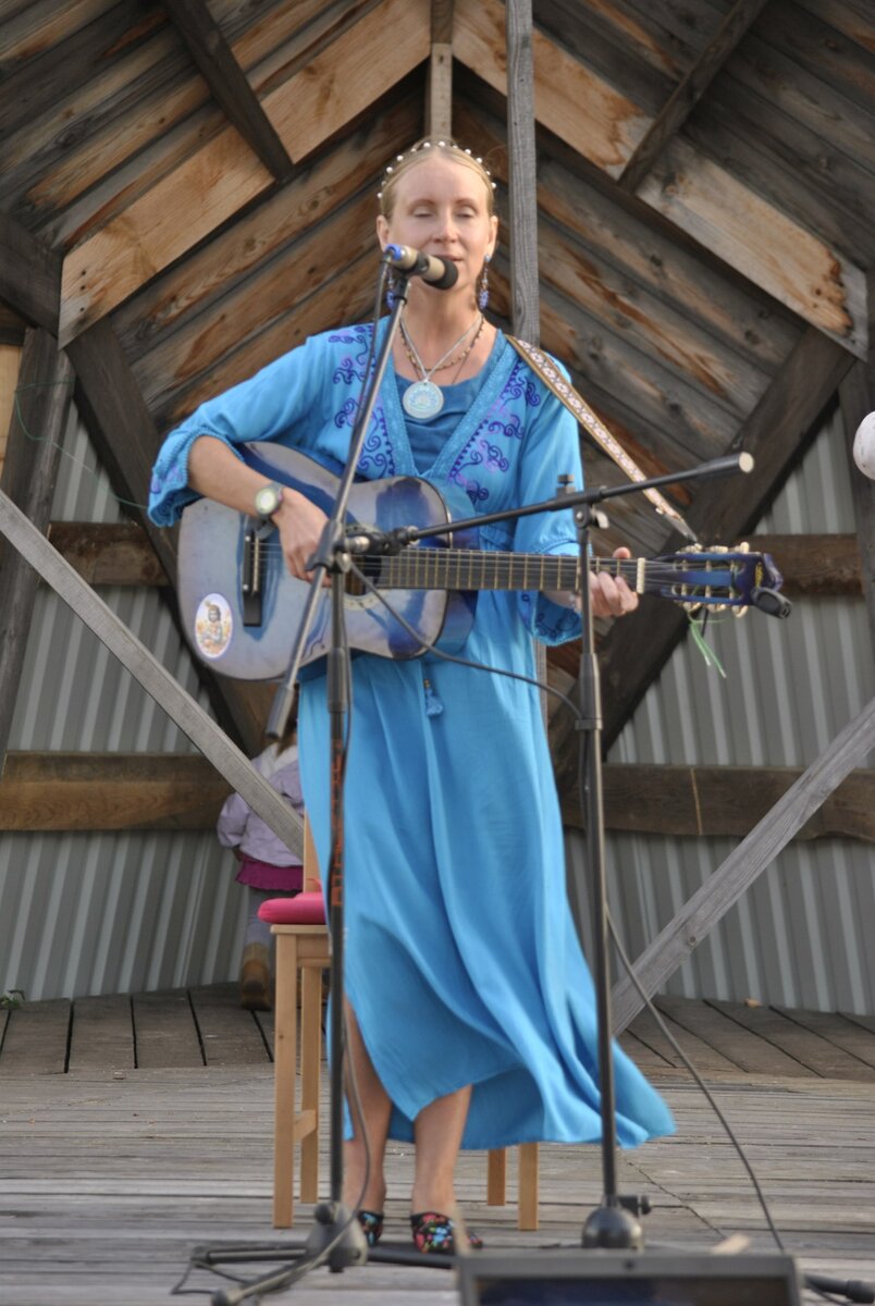 Концерт авторской и народной песни в Любограде. Алтай, 2016 г. Фото  В Тырышкина