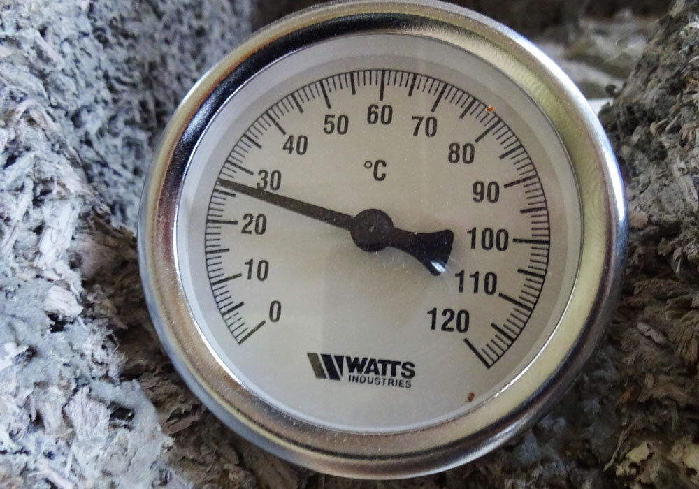 Пока на улице стояли плюсовые температуры поднималось и до 25°