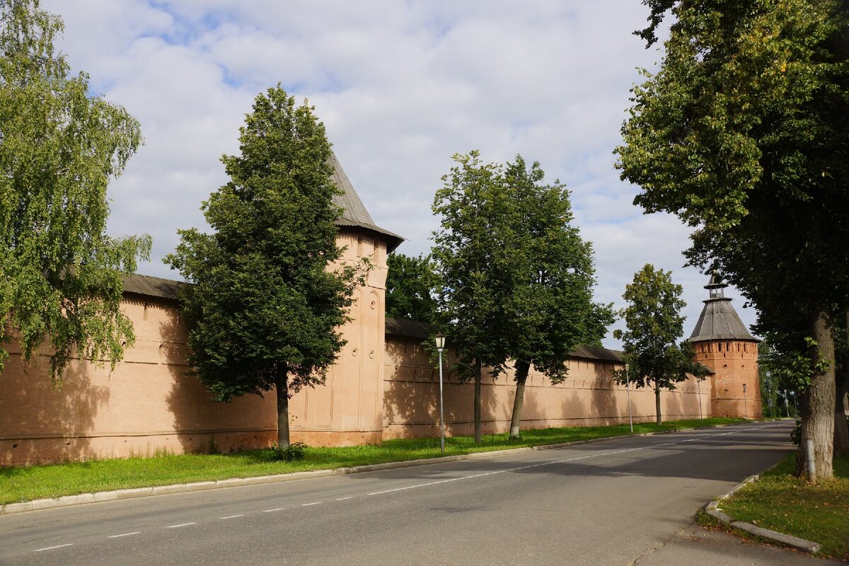 Стены Спасо-Евфимиева монастыря, Суздаль