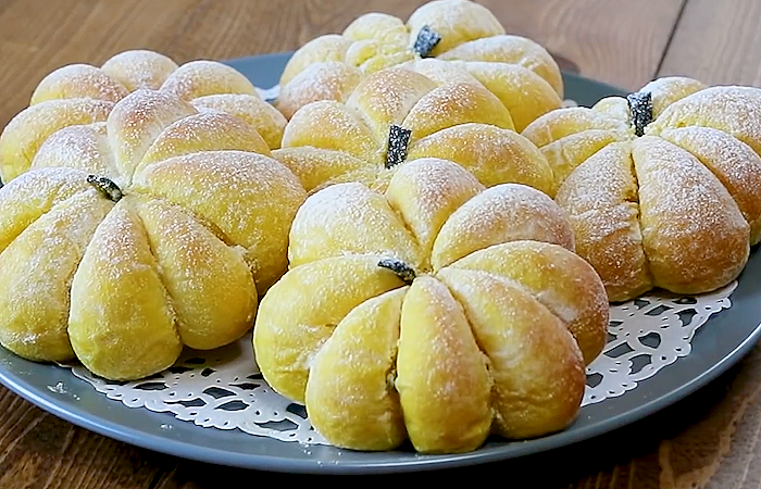 Тыквенные булочки с тыквой