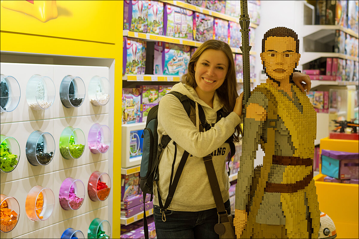 Январь, 2016. Москва, ТЦ Метрополис. За фото спасибо Александру Алексееву