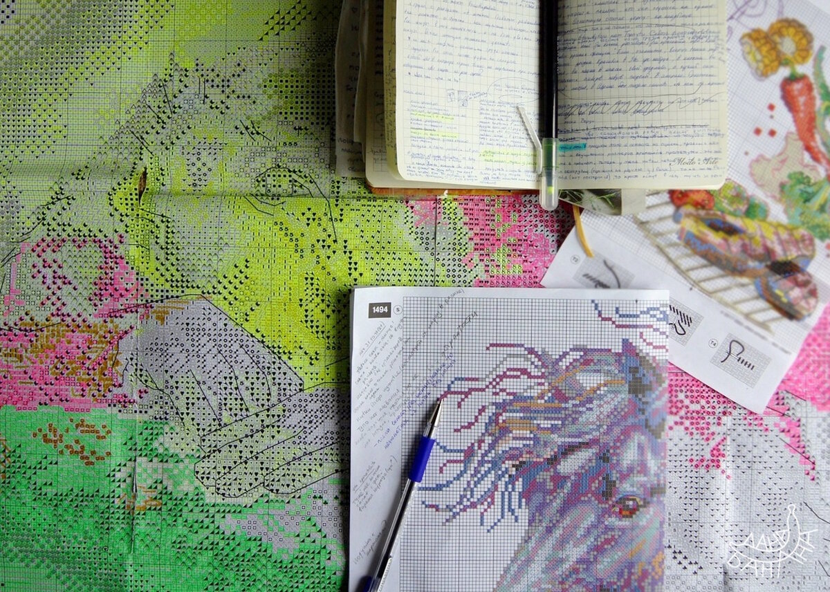 Не люблю схемы размером с простыню у Panna и Риолис, больше по душе компактные варианты Дим (хотя порой они кажутся уж слишком мелкими) и Овен