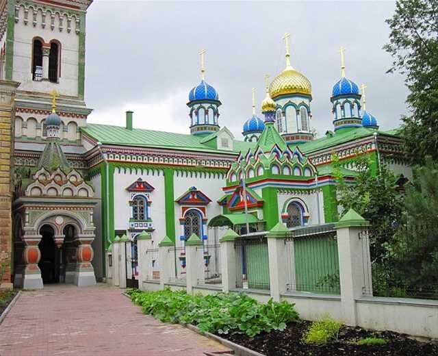 Храм святителя Николая Мирликийского на Рогожском кладбище. Фото с сайта http://widget.nbcrs.org