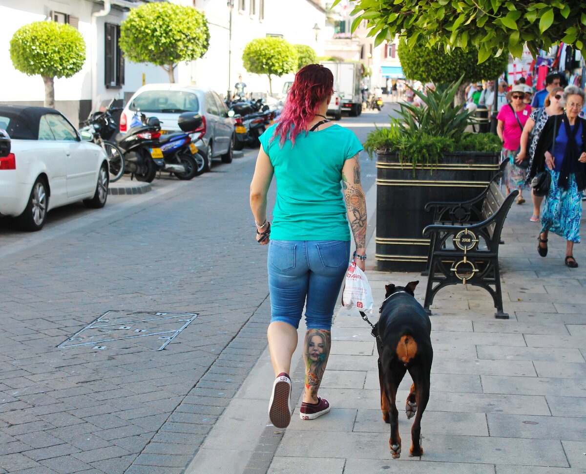 Местная "неформалка"