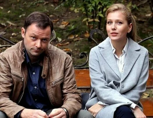 Карина Андоленко и Илья Носков в фильме "Спасская" 2020 год