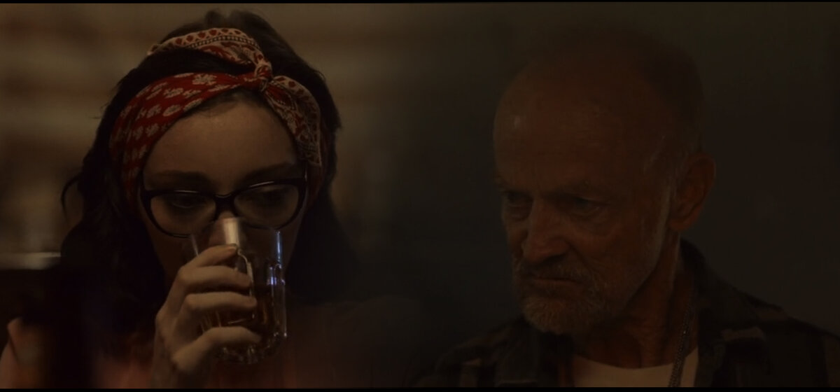 Кадр из х/ф "Поворот не туда: Наследие"