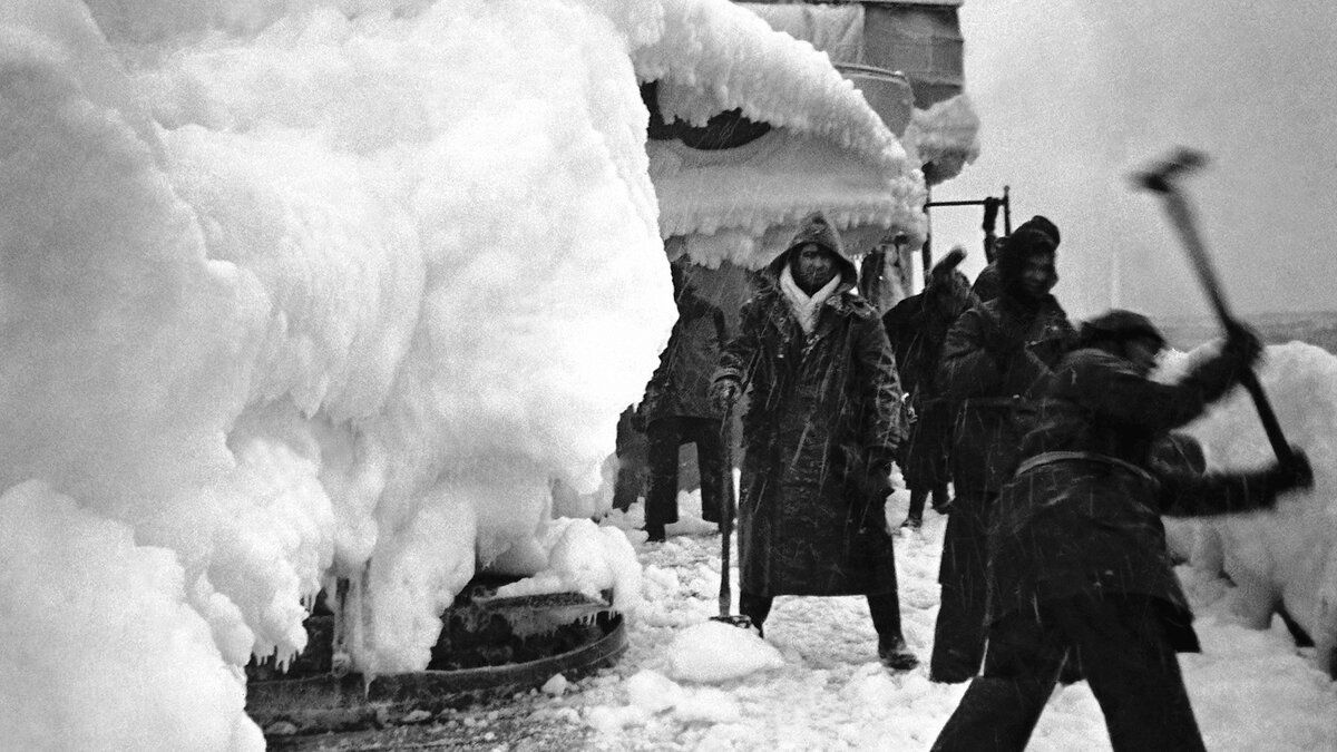 Книга, которая впечатлила. Алистер Маклин «Полярный конвой» («Одиссея ...