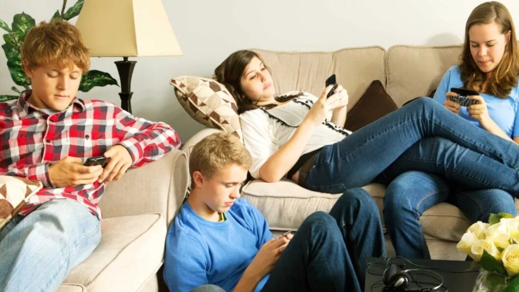 Или вот так ещё. Нормально посидели, пообщались.