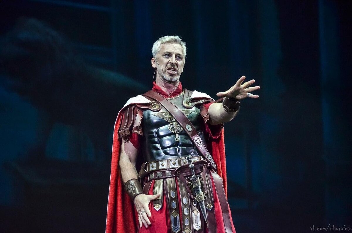 Ο Πόντιος Πιλάτος στο μιούζικαλ «Ο Δάσκαλος και η Μαργαρίτα». Θέατρο LDM, Αγία Πετρούπολη, 2018