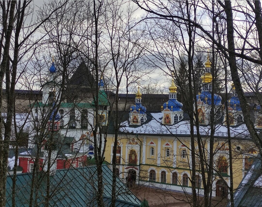 Псково-Печерский монастырь.