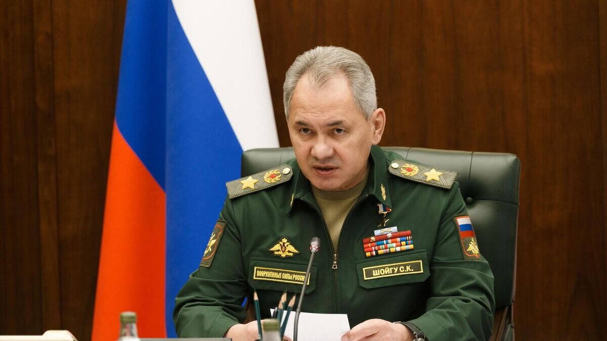    Министр обороны России Сергей Шойгу проводит рабочее совещание с руководством ведомства© РИА Новости / Пресс-служба Минобороны РФ